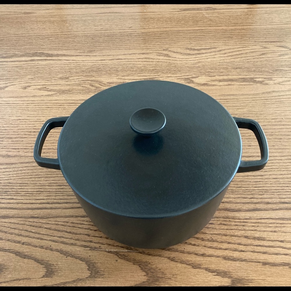 Crane Cast Iron Dutch Oven